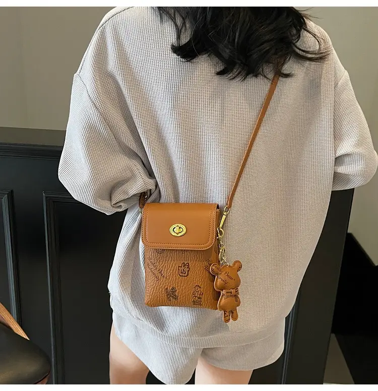 Korean Bear Crossbody Bag for Women Mini Mobile Bag — feature 28