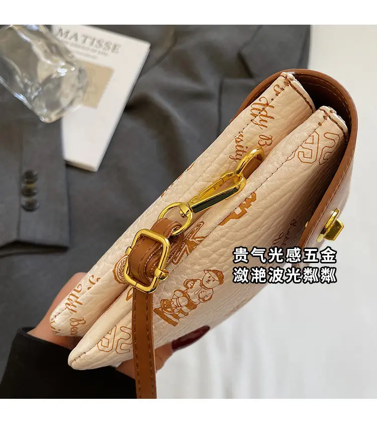 Korean Bear Crossbody Bag for Women Mini Mobile Bag — feature 4