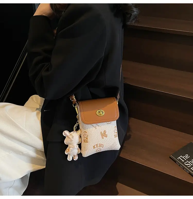 Korean Bear Crossbody Bag for Women Mini Mobile Bag — feature 8