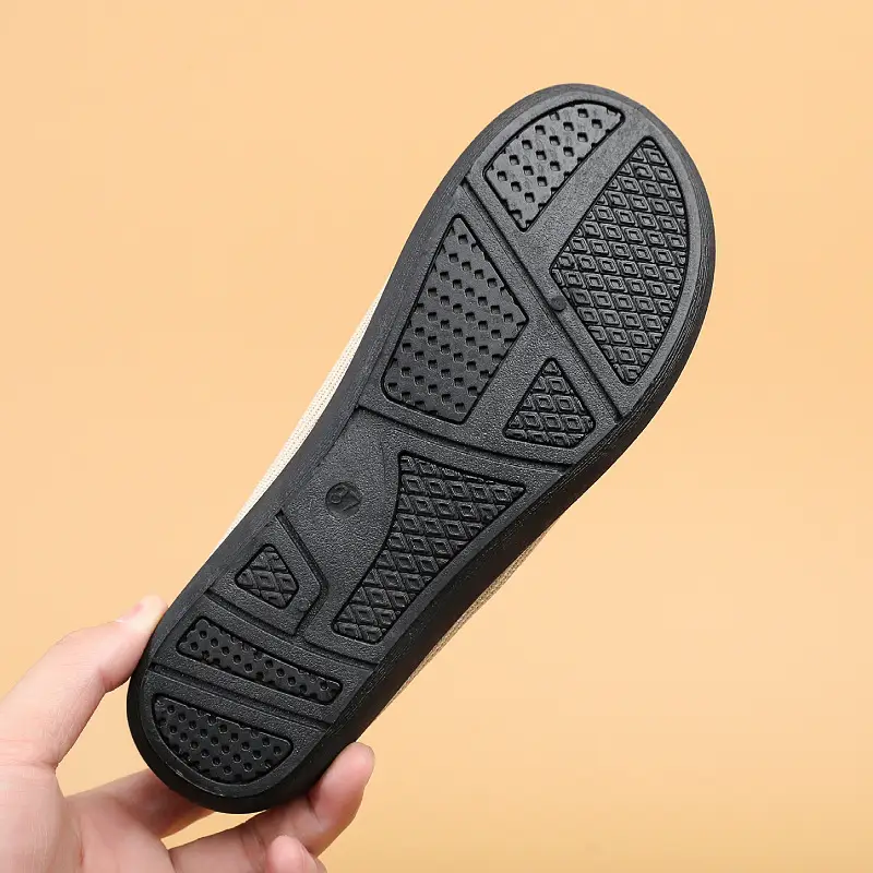 New Spring and Autumn Old Beijing Cloth Shoes Women's Single Shoes Non-slip Soft Sole Comfortable Middle-aged and Elderly Embroidered Fly-woven Breathable Single Shoes — feature 6