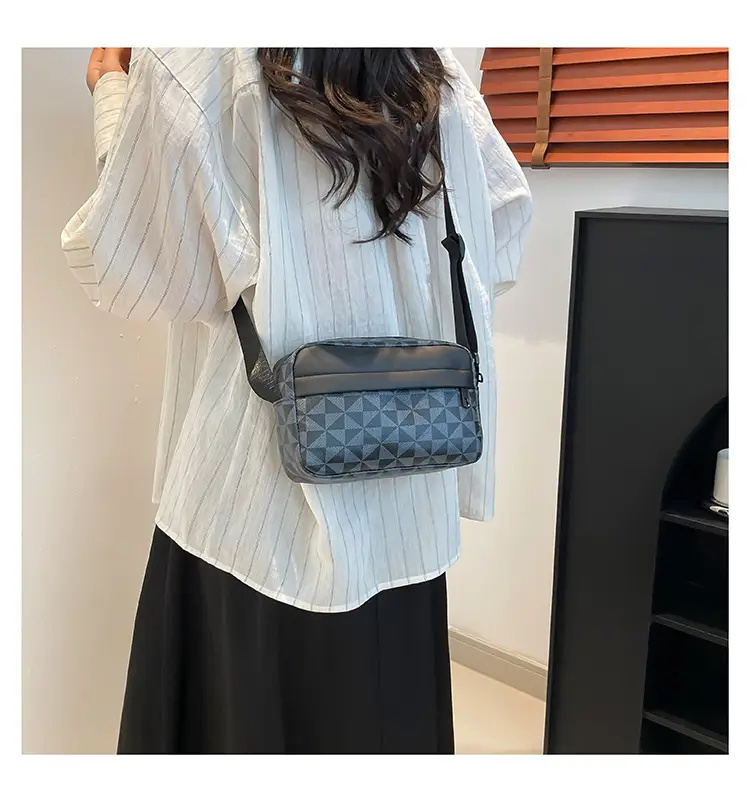 2025 Women's Black Geometric Crossbody Bag with Mobile Phone Holder — feature 15