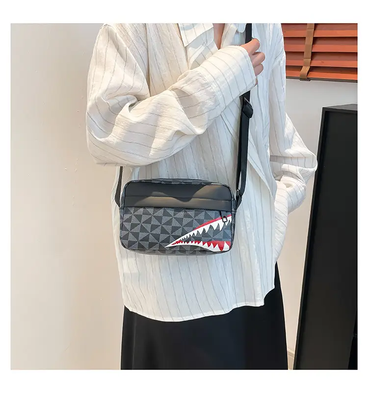 2025 Women's Black Geometric Crossbody Bag with Mobile Phone Holder — feature 17