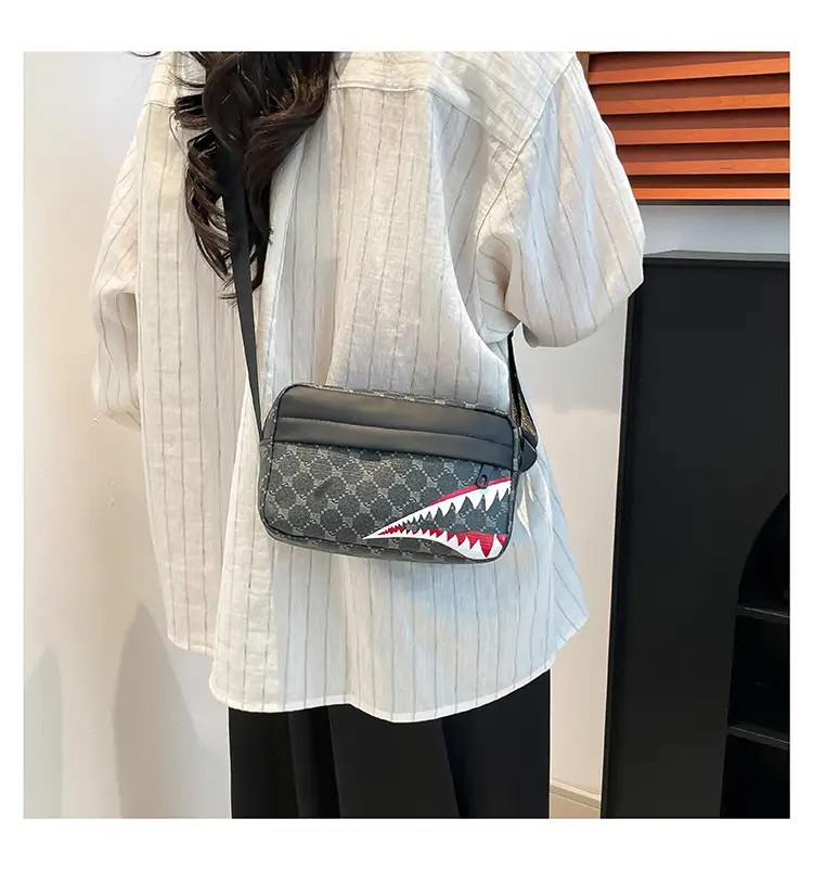 2025 Women's Black Geometric Crossbody Bag with Mobile Phone Holder — feature 19
