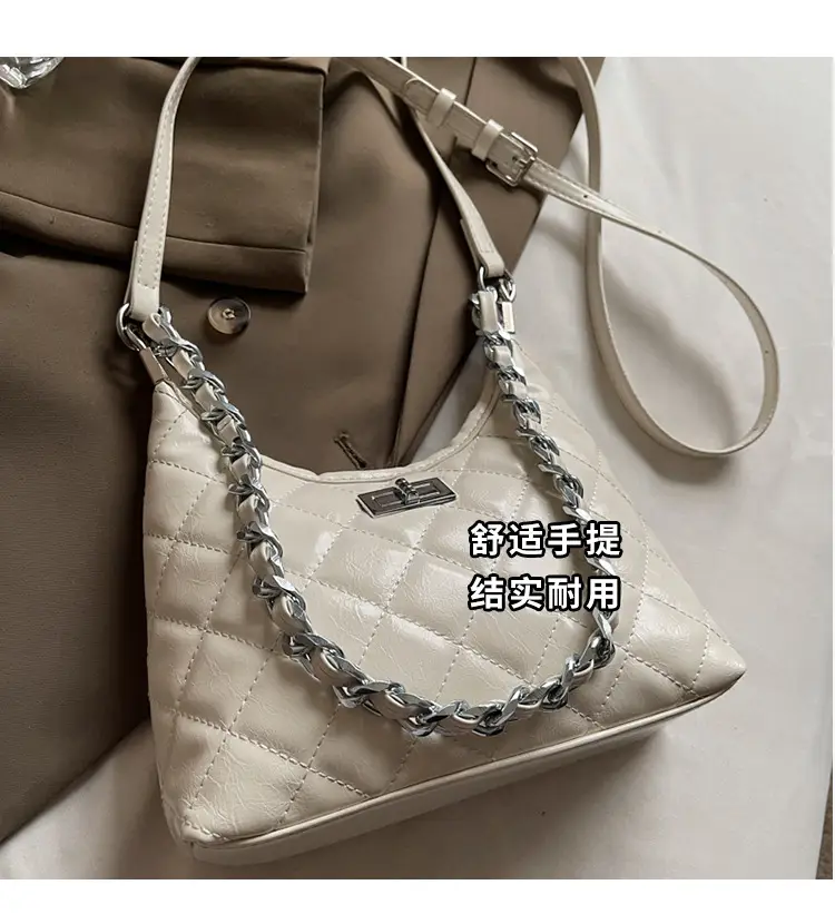 Retro Quilted Chain Bucket Bag for Women — feature 6