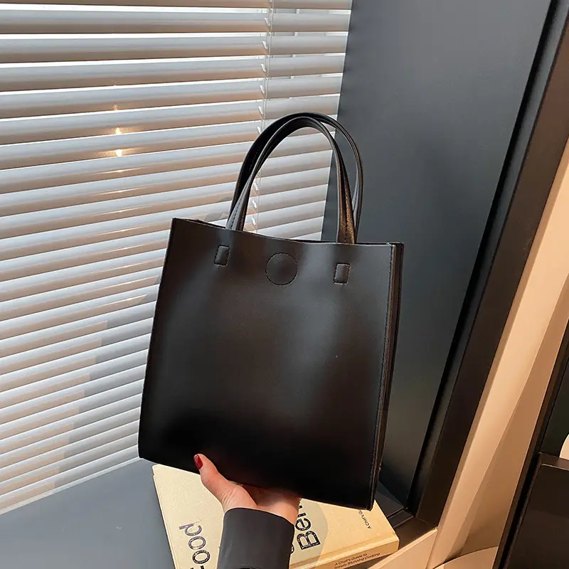 White Leather Shoulder Bag for Girls 2025 Spring - Image 5