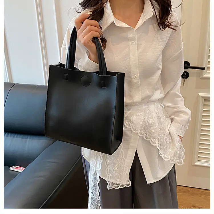 White Leather Shoulder Bag for Girls 2025 Spring — feature 11