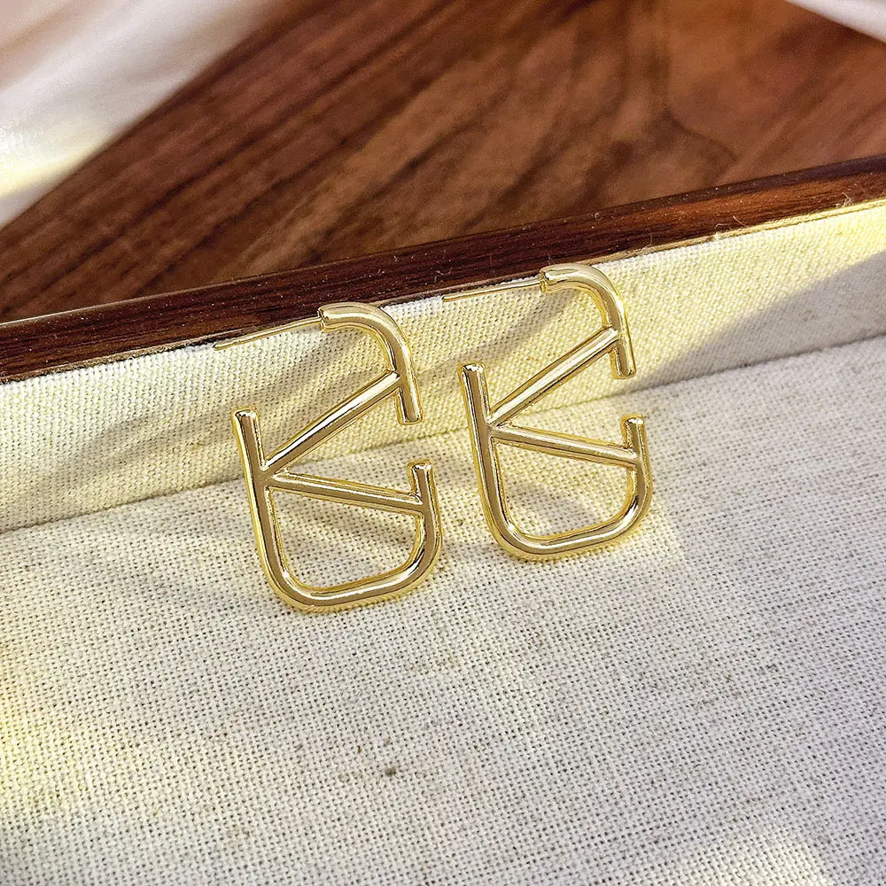 Luxury Gold Earrings for Women Elegant High End Fashion