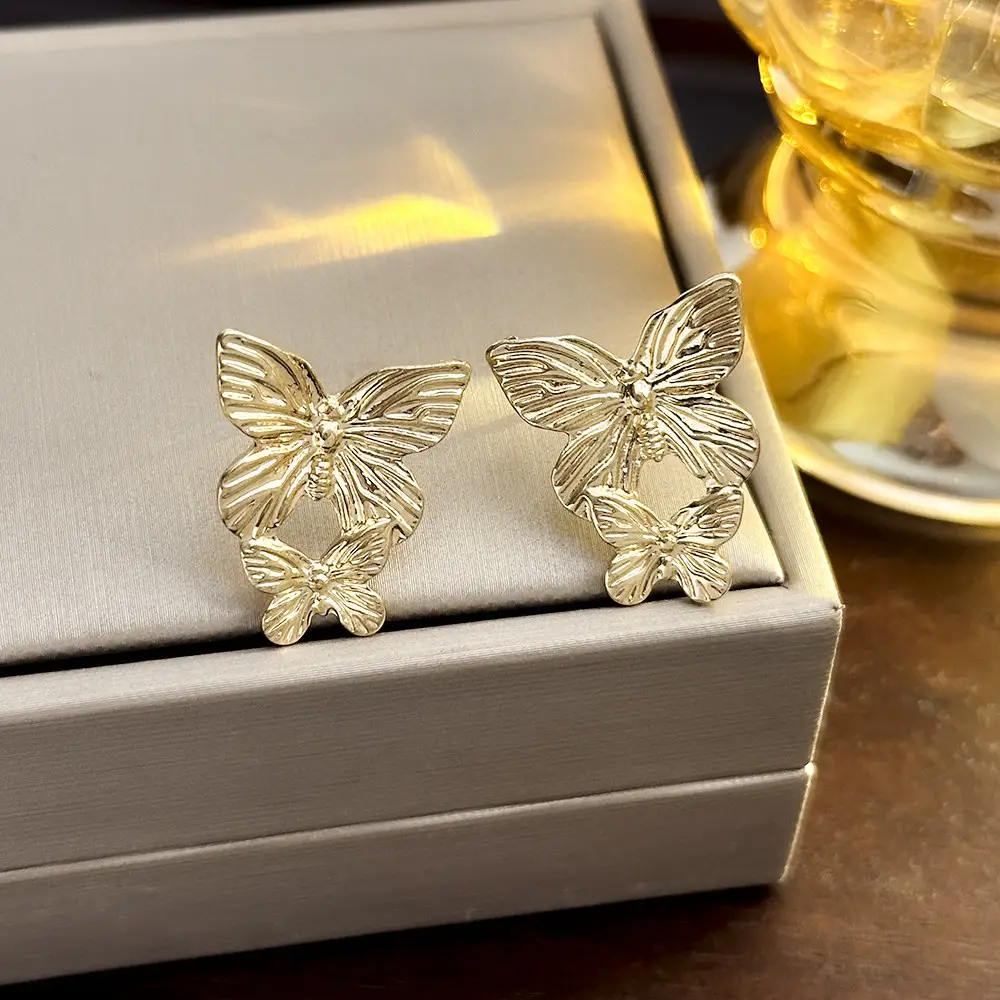 Luxury Gold Earrings for Women Elegant High End Fashion