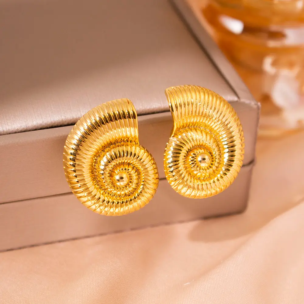 Luxury Gold Earrings for Women Elegant High End Fashion