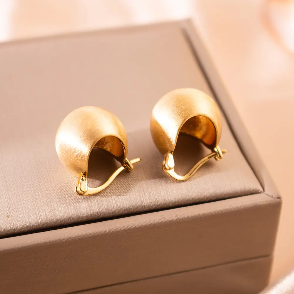 Luxury Gold Earrings for Women Elegant High End Fashion