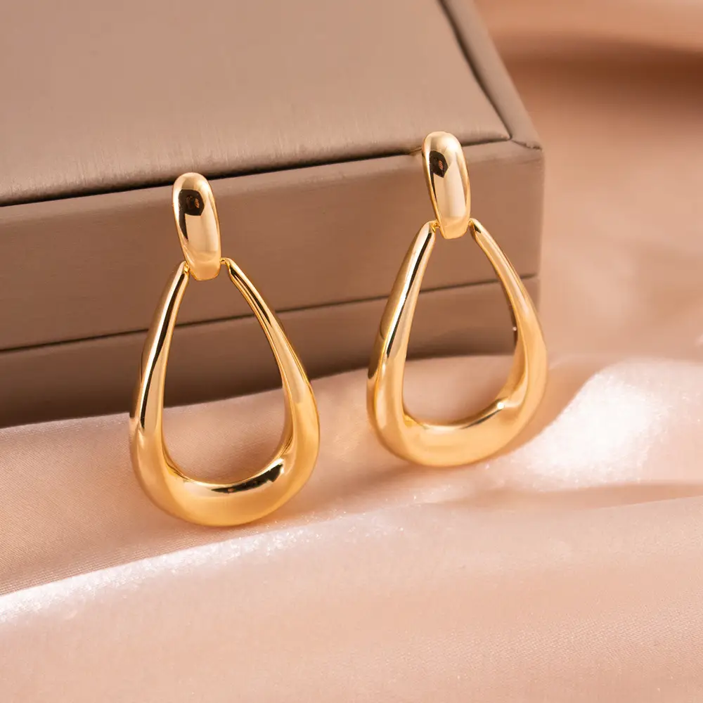 Luxury Gold Earrings for Women Elegant High End Fashion