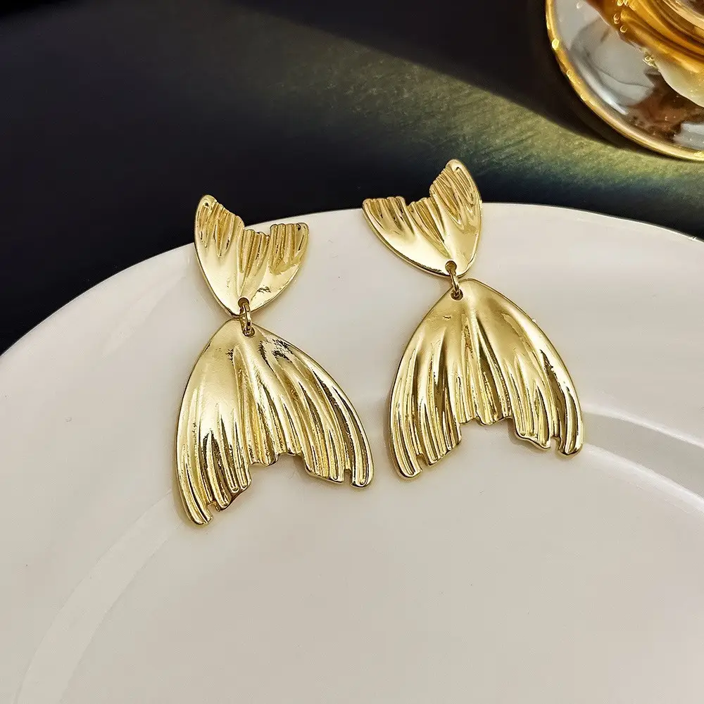Luxury Gold Earrings for Women Elegant High End Fashion
