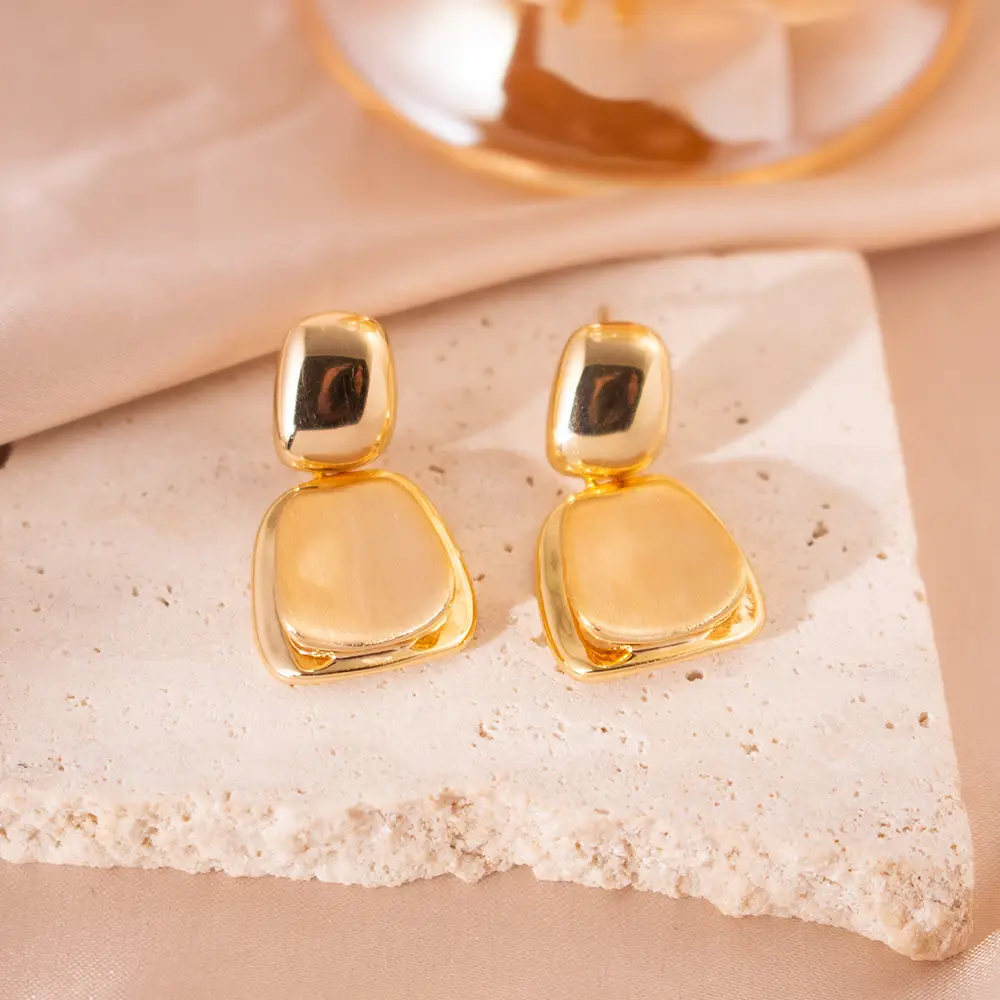 Luxury Gold Earrings for Women Elegant High End Fashion