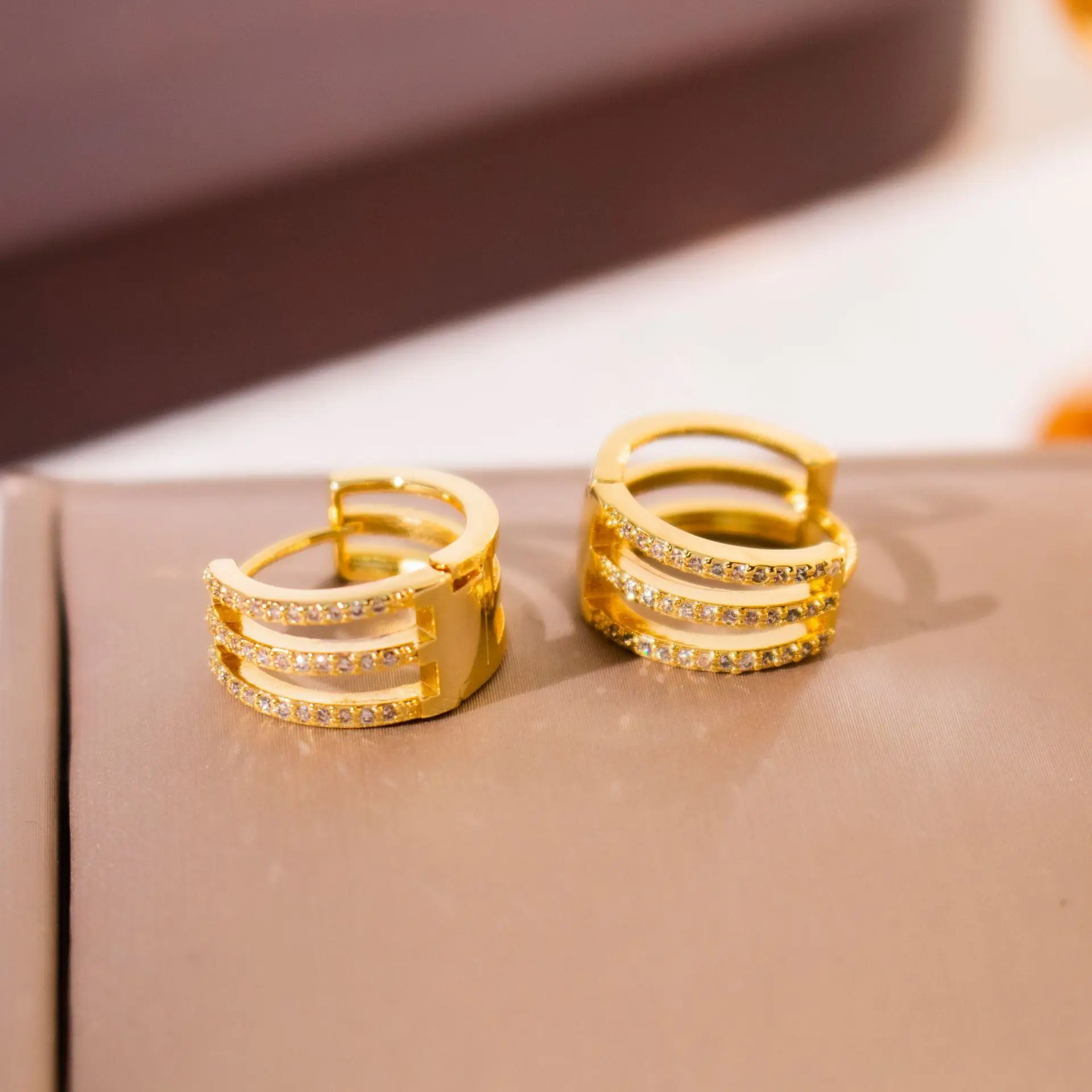 Luxury Gold Earrings for Women Elegant High End Fashion