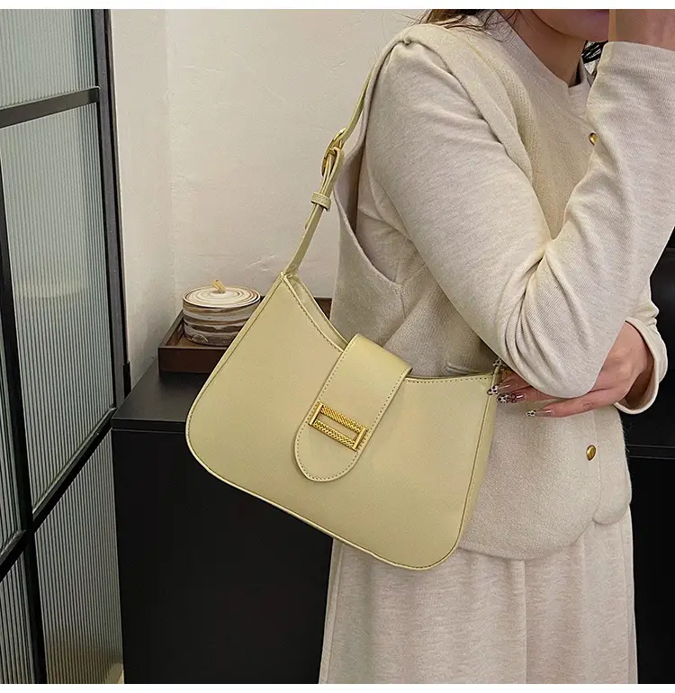 Women Crossbody Bags 2025 New Style Black White Yellow — feature 21