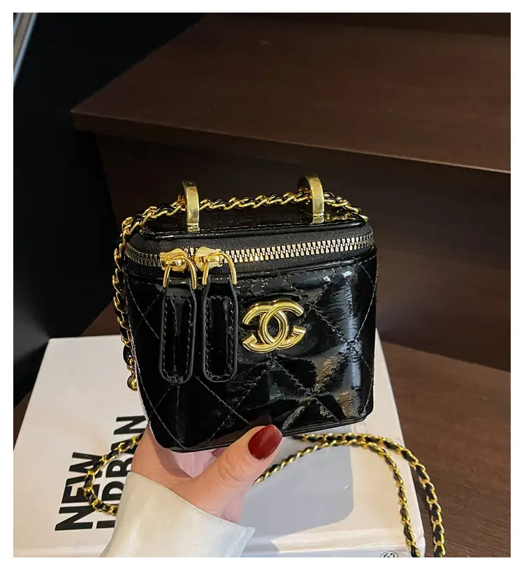 Mini Crossbody Bag Women Chain Shoulder Strap Cream — feature 2
