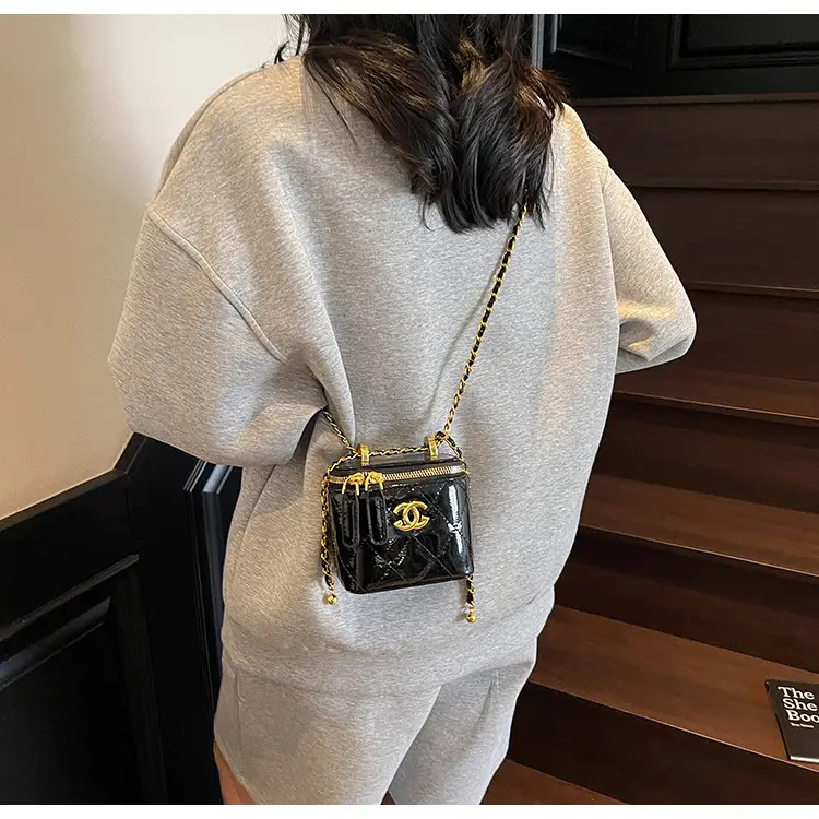 Mini Crossbody Bag Women Chain Shoulder Strap Cream — feature 27