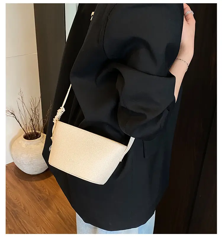 Women Textured Crossbody Bag White Adjustable Strap — feature 3