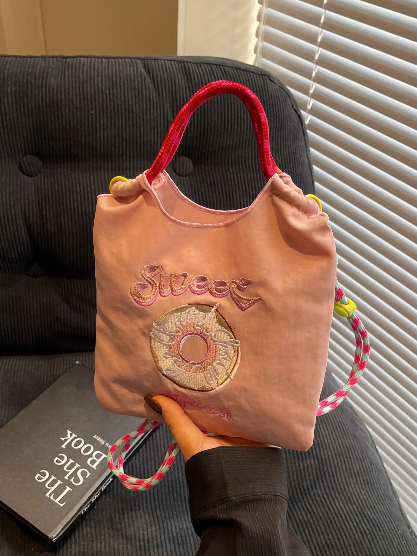 Green Straw Donut Shoulder Bag for Women 2025 - Image 11