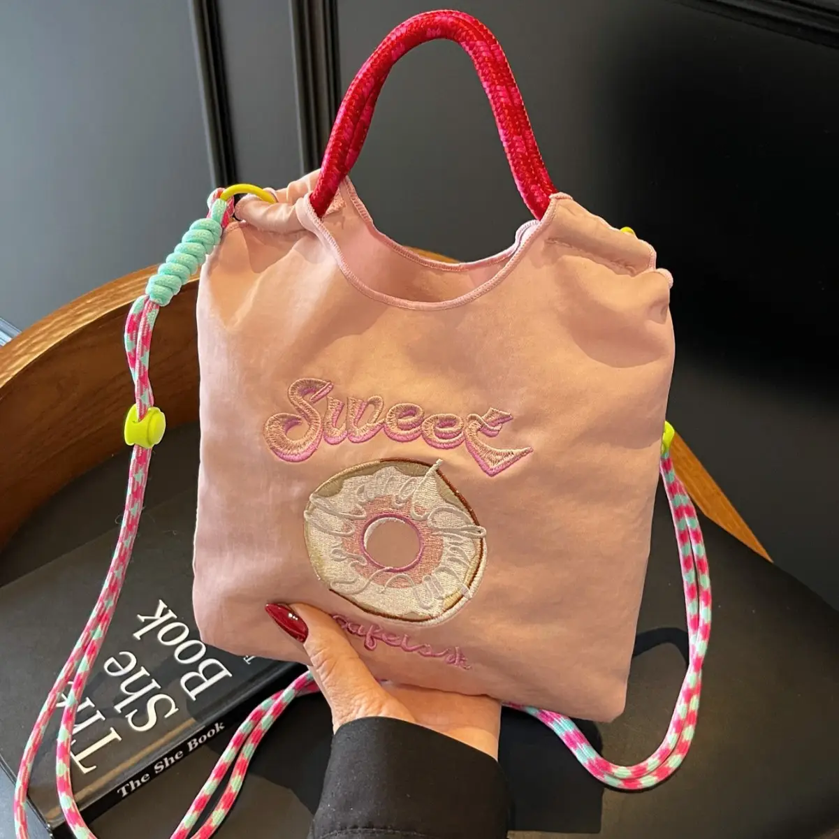 Green Straw Donut Shoulder Bag for Women 2025 — feature 28