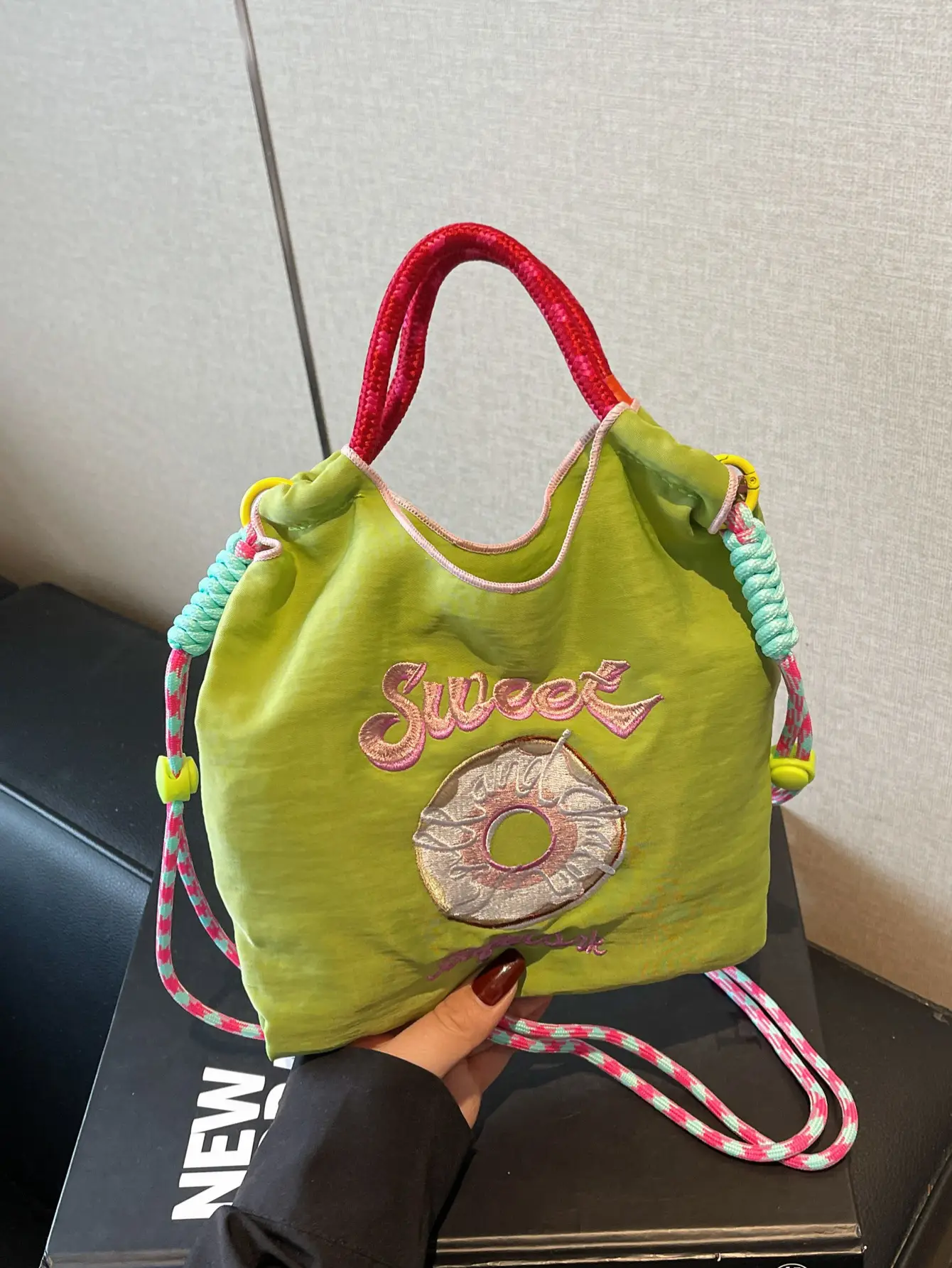 Green Straw Donut Shoulder Bag for Women 2025 — feature 42