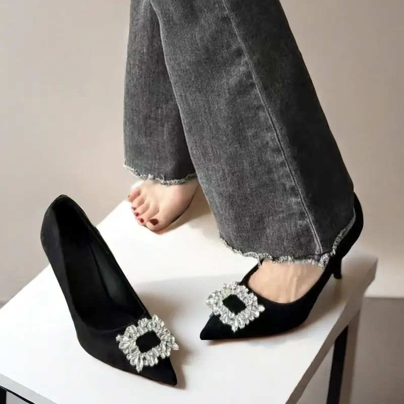Black Pure Elegance Stiletto High Heels 2026 New Trendy Commuter Women's Shoes with Rhinestones, Pointed Toe, French Style, Elegant Single Shoes for Women - Image 4