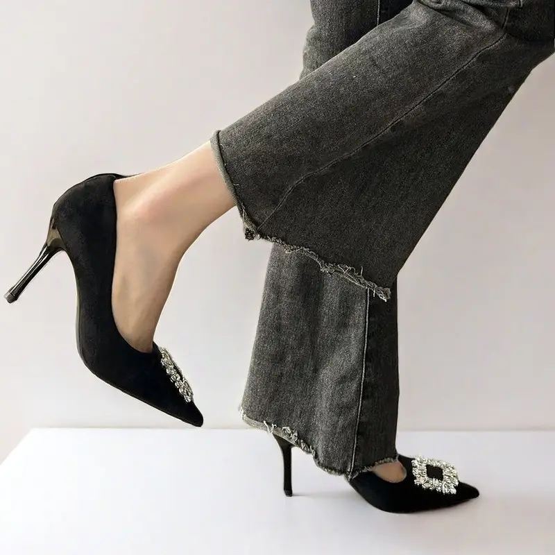 Black Pure Elegance Stiletto High Heels 2026 New Trendy Commuter Women's Shoes with Rhinestones, Pointed Toe, French Style, Elegant Single Shoes for Women — feature 4