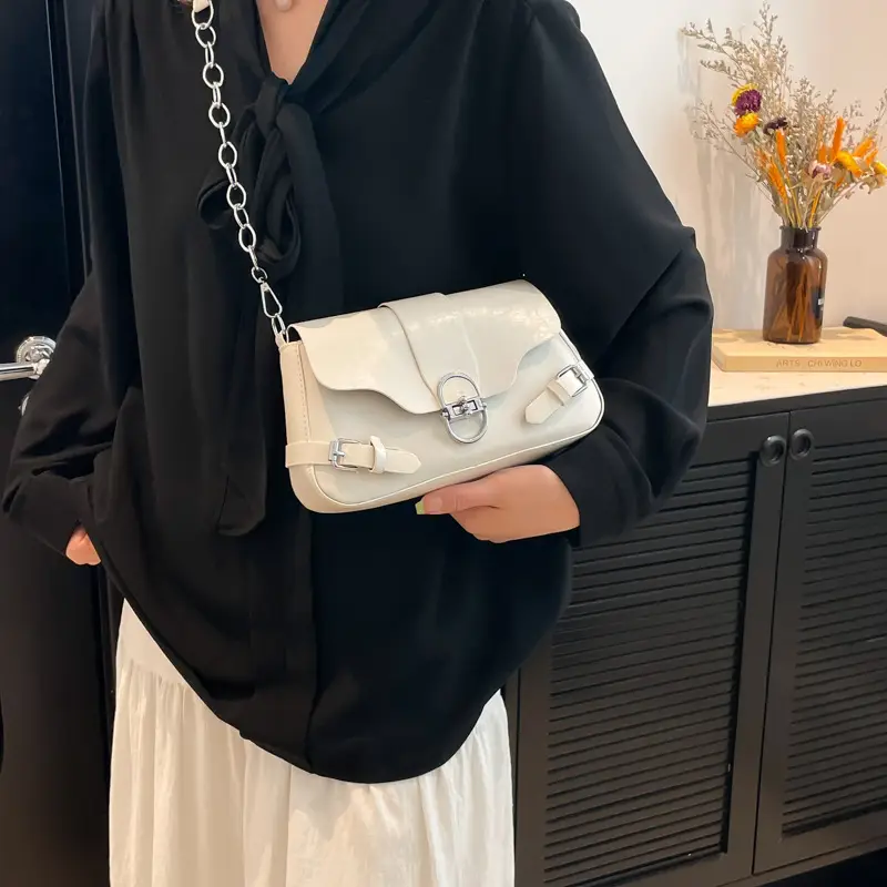 Women's Retro Chain Crossbody Bag 2025 Summer - Image 8
