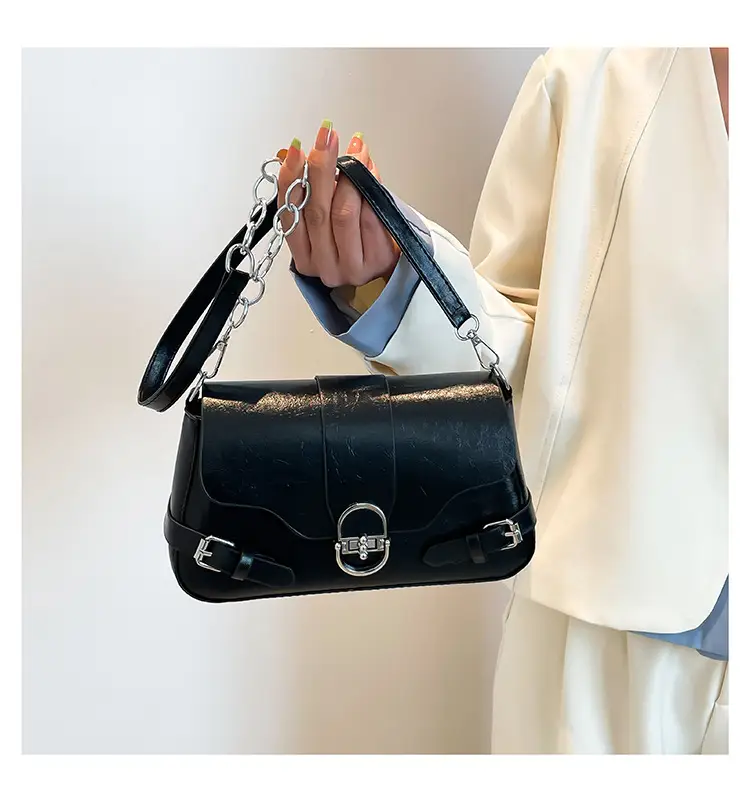 Women's Retro Chain Crossbody Bag 2025 Summer — feature 17