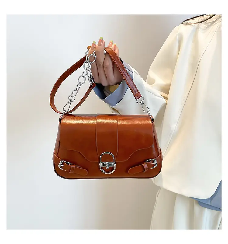 Women's Retro Chain Crossbody Bag 2025 Summer — feature 21