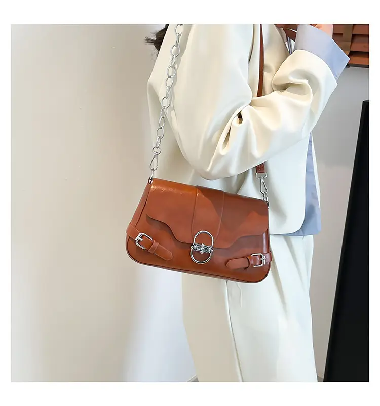 Women's Retro Chain Crossbody Bag 2025 Summer — feature 22