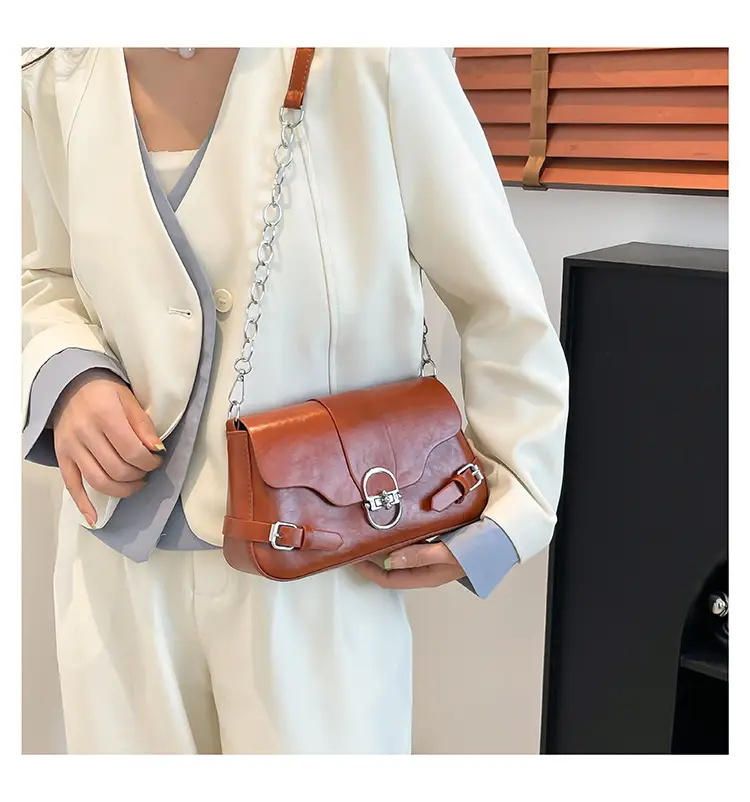 Women's Retro Chain Crossbody Bag 2025 Summer — feature 23