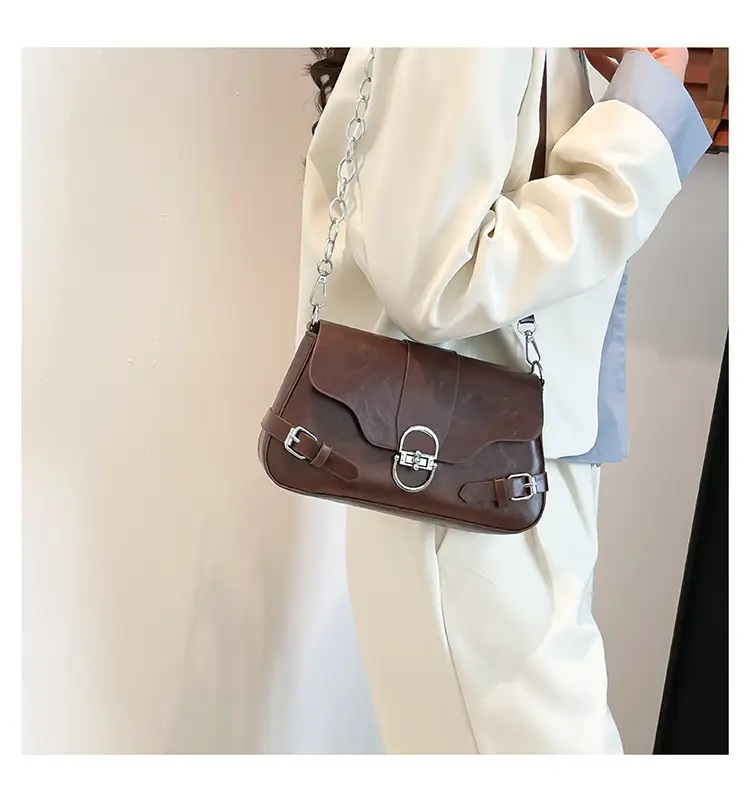 Women's Retro Chain Crossbody Bag 2025 Summer — feature 26