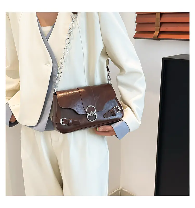 Women's Retro Chain Crossbody Bag 2025 Summer — feature 27