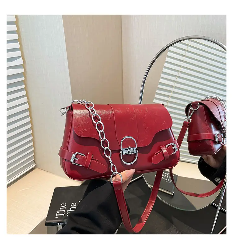 Women's Retro Chain Crossbody Bag 2025 Summer — feature 42