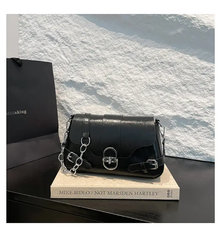 Women's Retro Chain Crossbody Bag 2025 Summer — feature 46