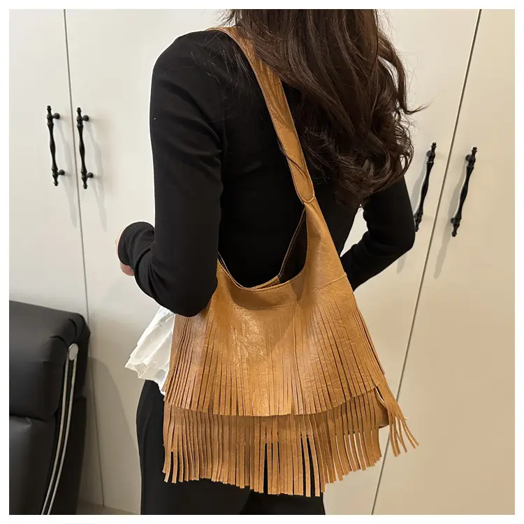 Korean Style Tassel Shoulder Bag for Women Large Capacity — feature 17