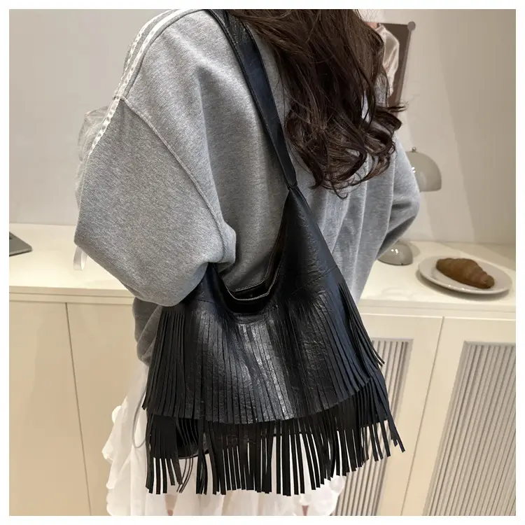 Korean Style Tassel Shoulder Bag for Women Large Capacity — feature 18