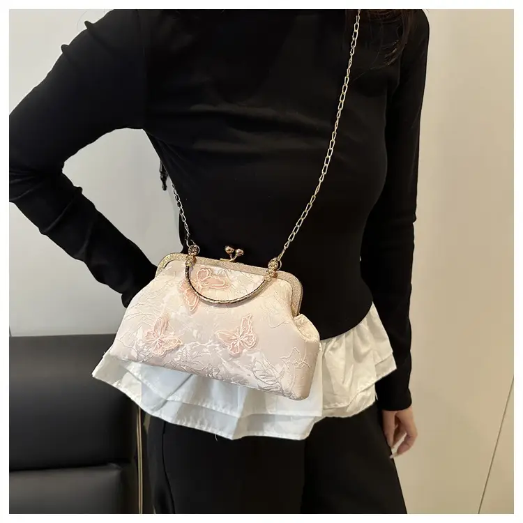 2025 Butterfly Chain Shoulder Bags Set of 4 — feature 15