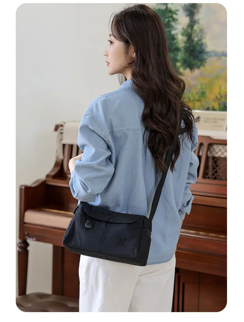Women's Waterproof Shoulder Bag with Crossbody Strap — feature 5