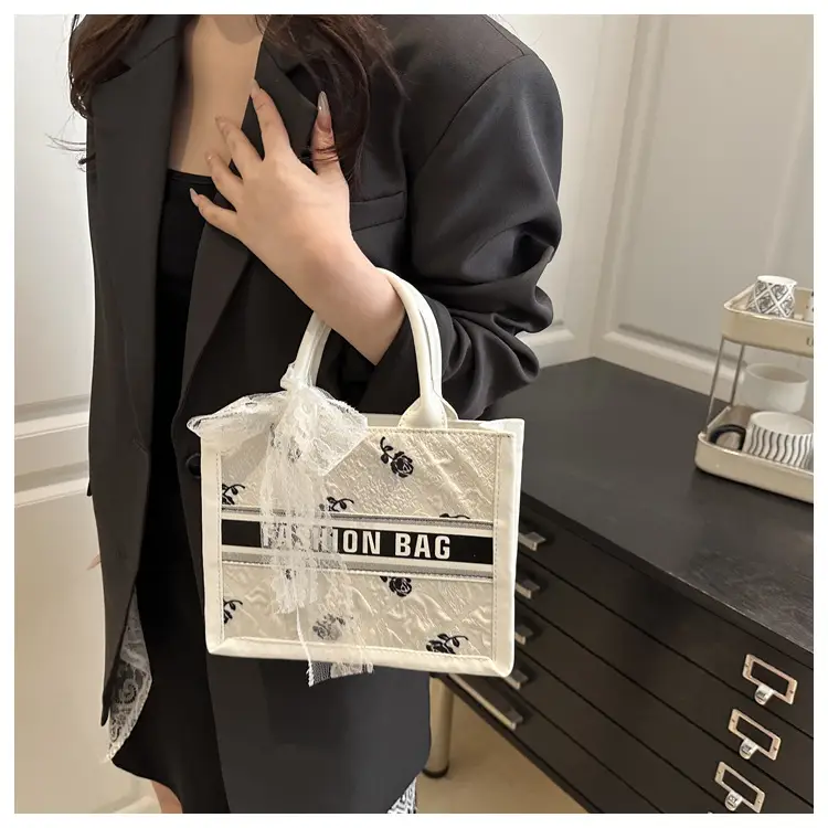 Women's Personalized Tote Bag Black White Stylish Commuter — feature 10