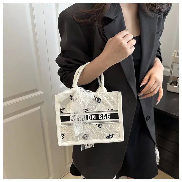 Women's Personalized Tote Bag Black White Stylish Commuter — feature 9