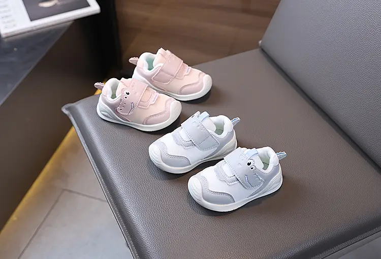 Women's Pink Soft Sole Toddler Shoes — feature 2