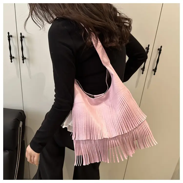 Retro Tassel Crossbody Bag Women 2025 — feature 15