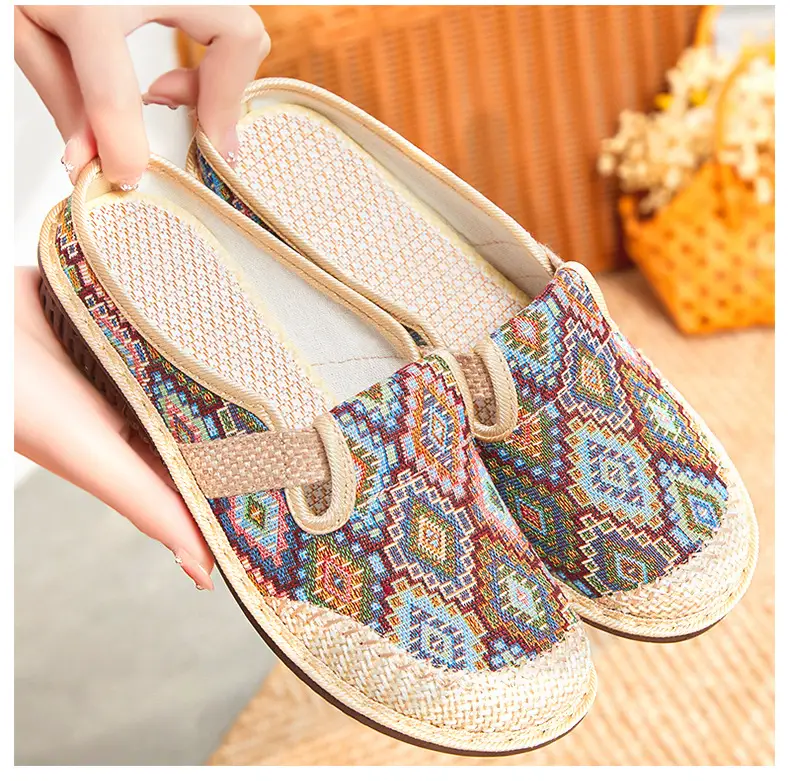 Women's Cross-border Embroidered Slip-on Shoes Soft Sole â feature 12