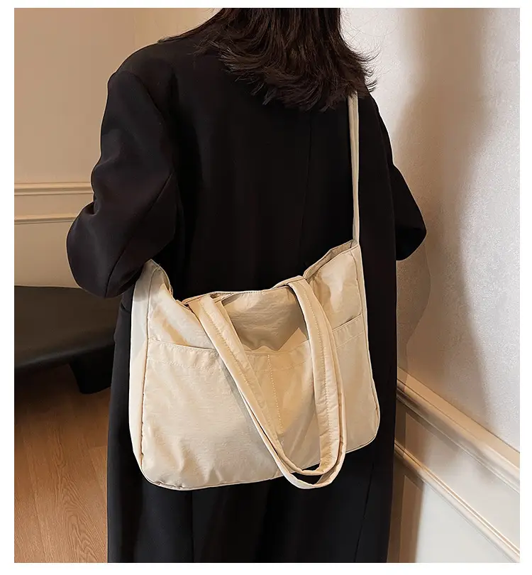 Black Polyester Tote Bag with Handles — feature 2
