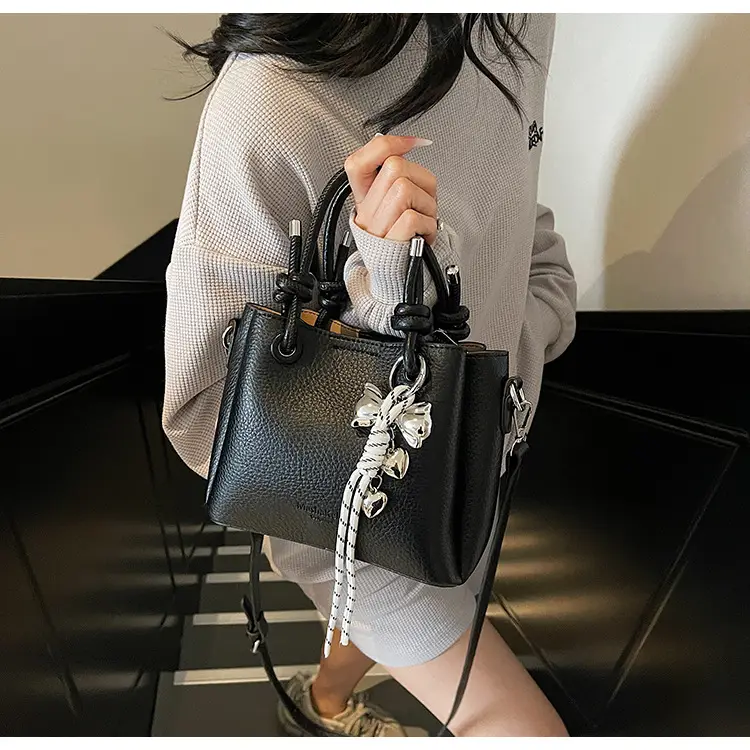 Beige Leather Bucket Bag 2025 Korean Style — feature 11