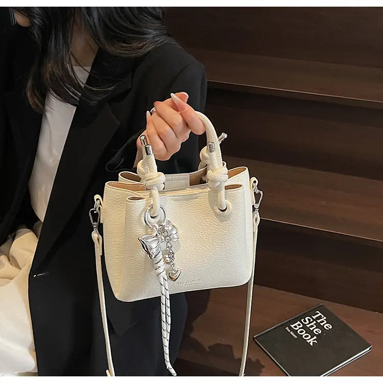 Beige Leather Bucket Bag 2025 Korean Style — feature 15