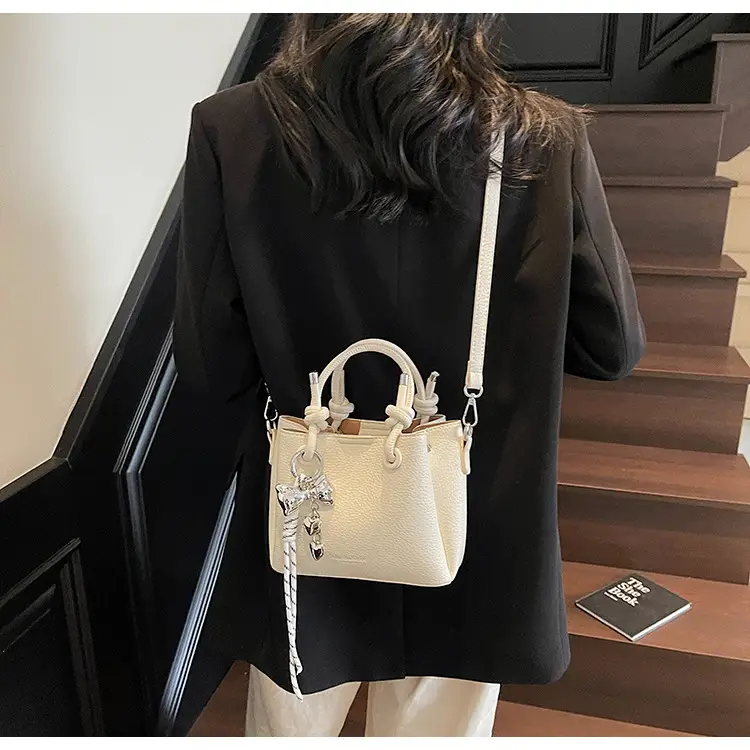 Beige Leather Bucket Bag 2025 Korean Style — feature 16