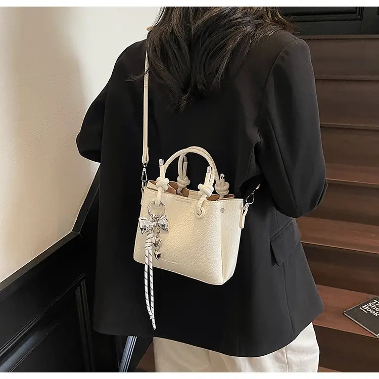 Beige Leather Bucket Bag 2025 Korean Style — feature 17